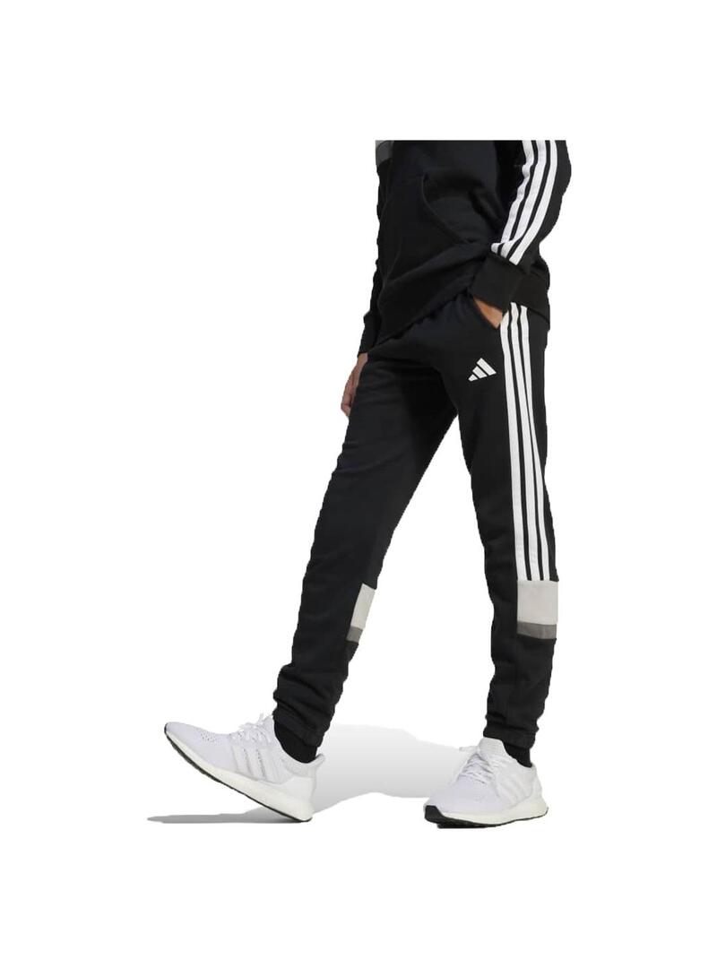 Pantalón Adidas essentials Tiberio